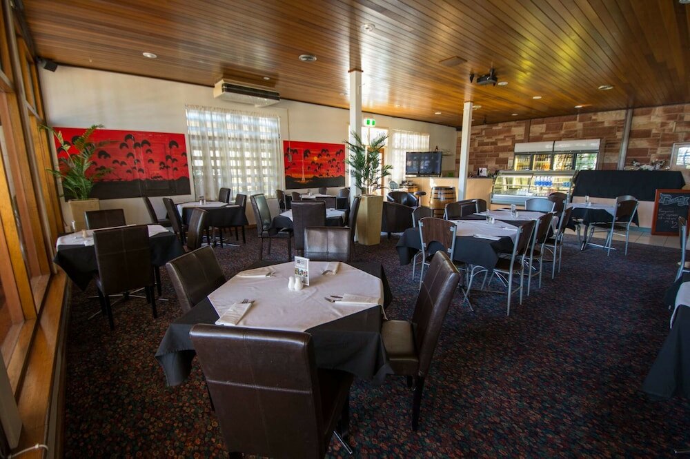 Фото Elkira Court Motel