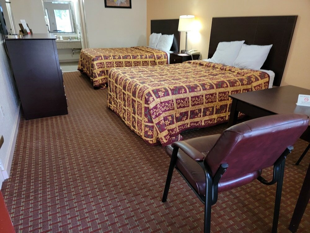 Фото Twin Star Lodge