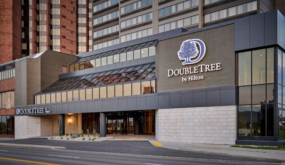 Фото Doubletree by Hilton Windsor