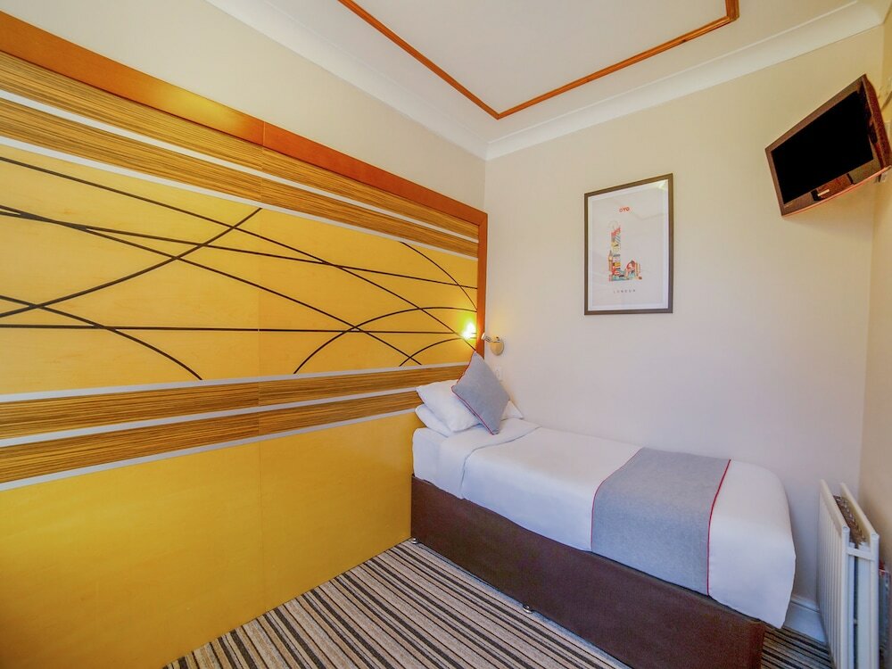 Фото Oyo Vegas Hotel