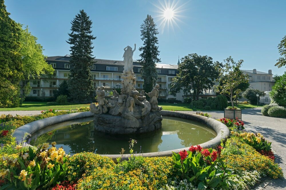 Hotel At the Park Hotel, Baden, photo