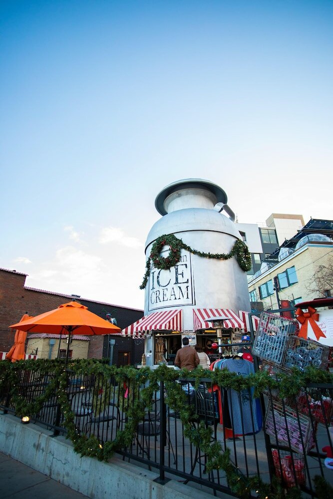 Фото Hilton Denver City Center