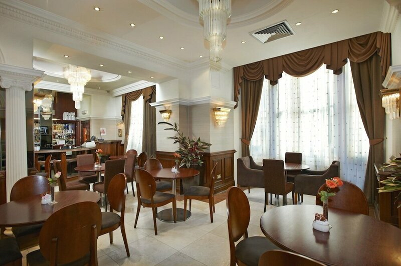 Гостиница Royal Eagle Hotel в Лондоне