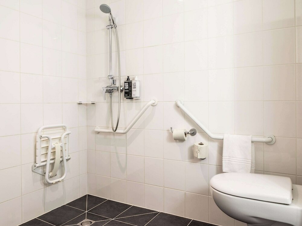 Фото Ibis Paris Meudon Velizy