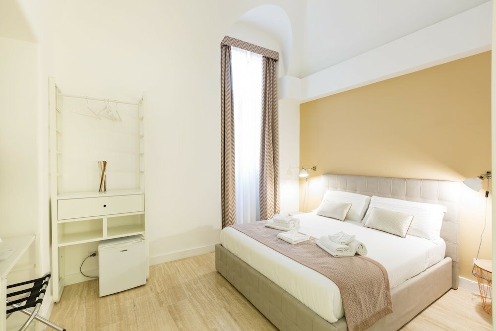 Фото Trevi Fountain Guesthouse