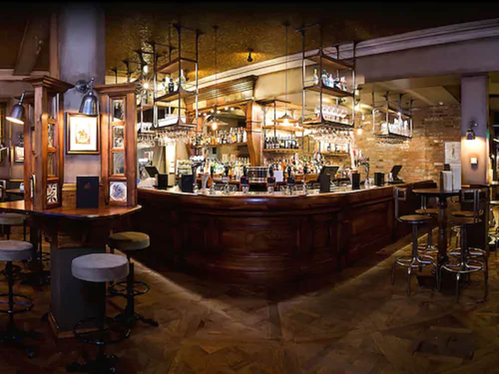 Фото The Abel Heywood