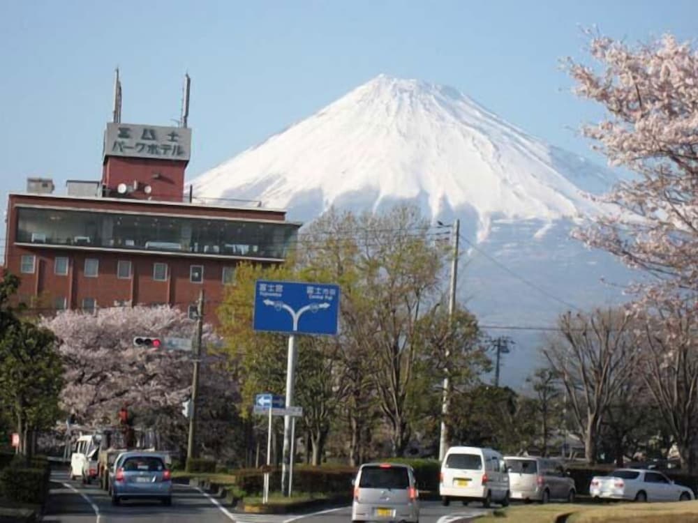 Фото Fuji Park Hotel