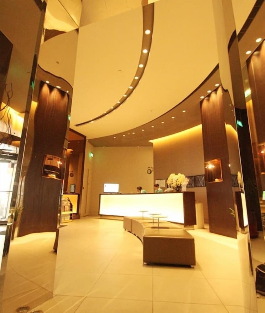 Фото Jinjiang Inn Changzhi Bayi Square