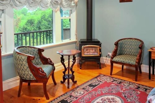 Гостиница Belgrave Bed and Breakfast в Виктории