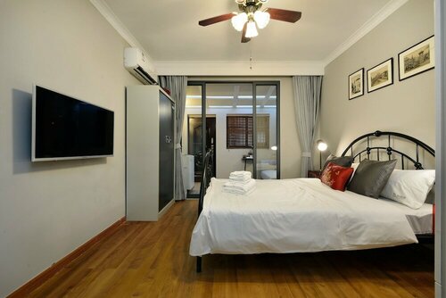 Newly Renovated 1bdr Apt Old Shanghai