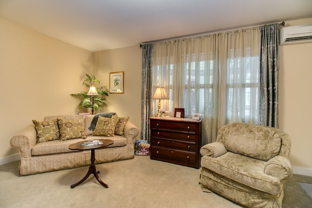 Фото Winchester Inn