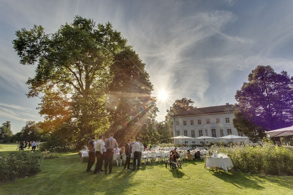 Фото Hotel Schloss Neuhardenberg