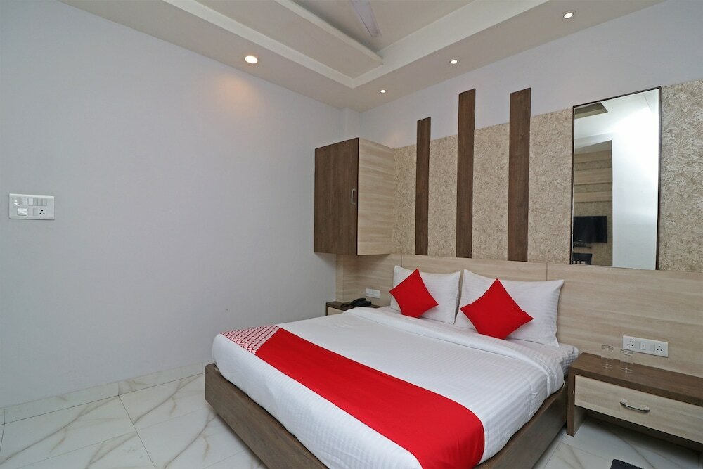 Фото Oyo Flagship 29055 Megha inn Charbagh