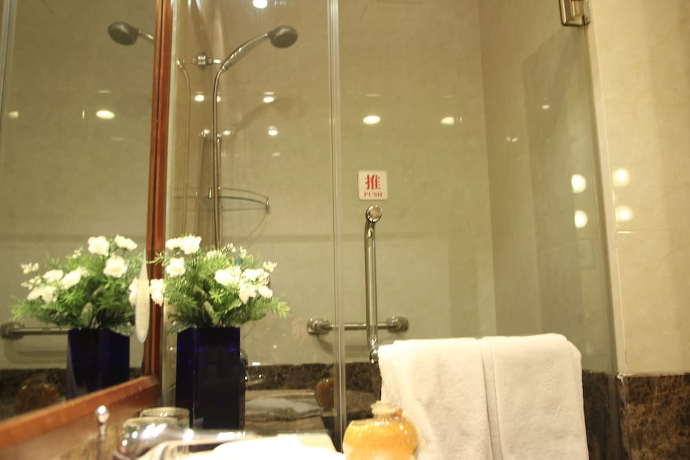 Фото Dalian Asia Pacific Service Apartment