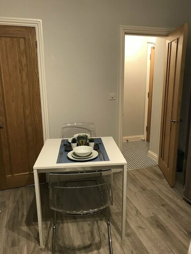 Гостиница 1 Helena Studio Apartment в Рединге