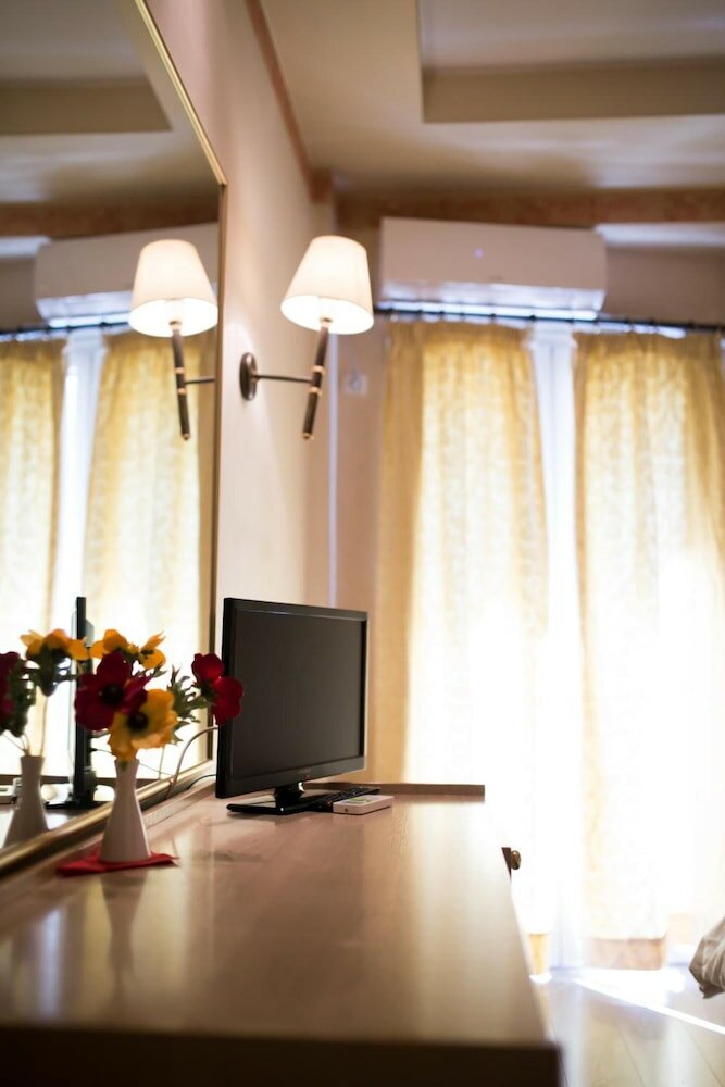 Фото Minoa Hotel