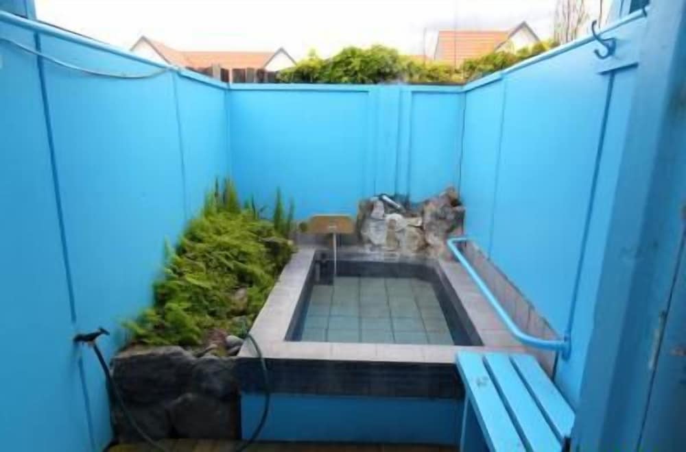 Фото Utuhina Hot Springs Lodge