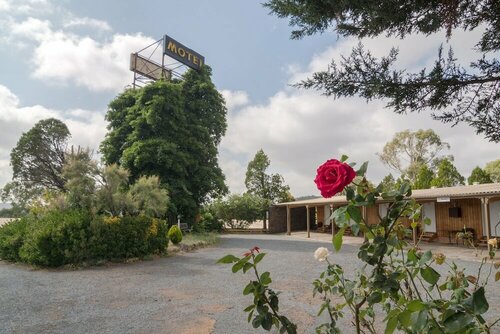 Гостиница Cooma High Country Motel