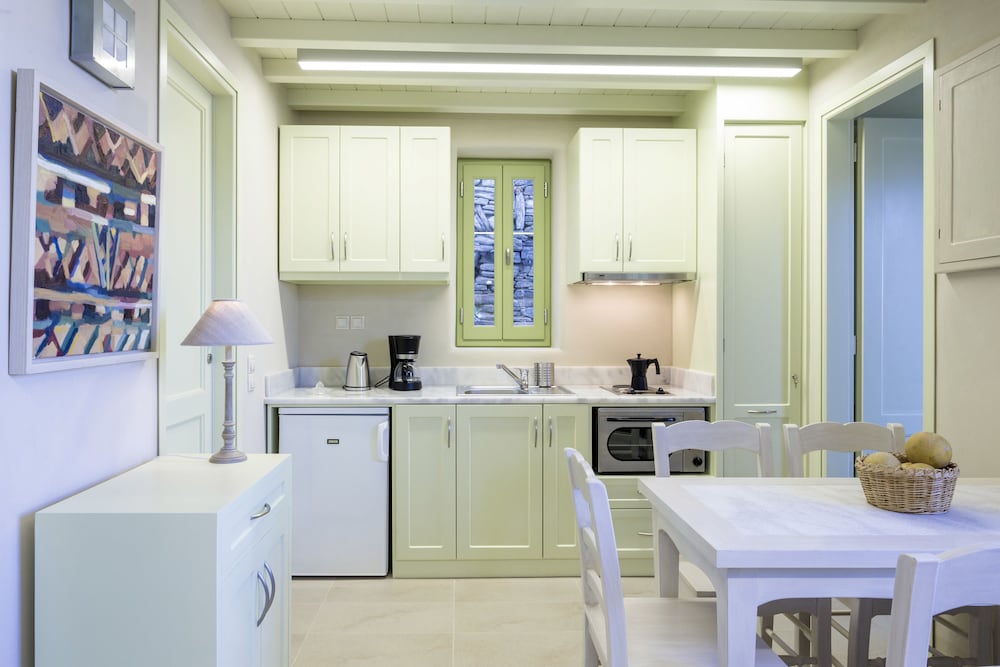 Фото Crossroads Inn