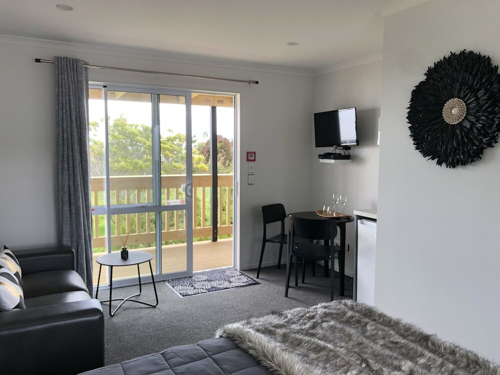 Фото The Kaka Point Motels