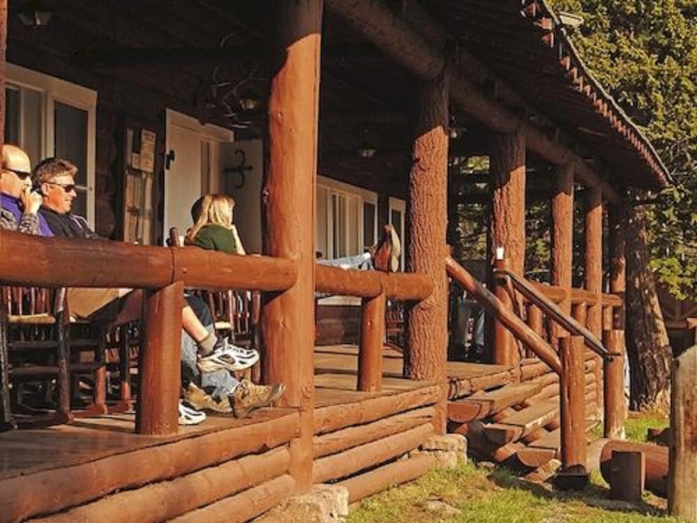 Фото Roosevelt Lodge & Cabins - Inside the Park