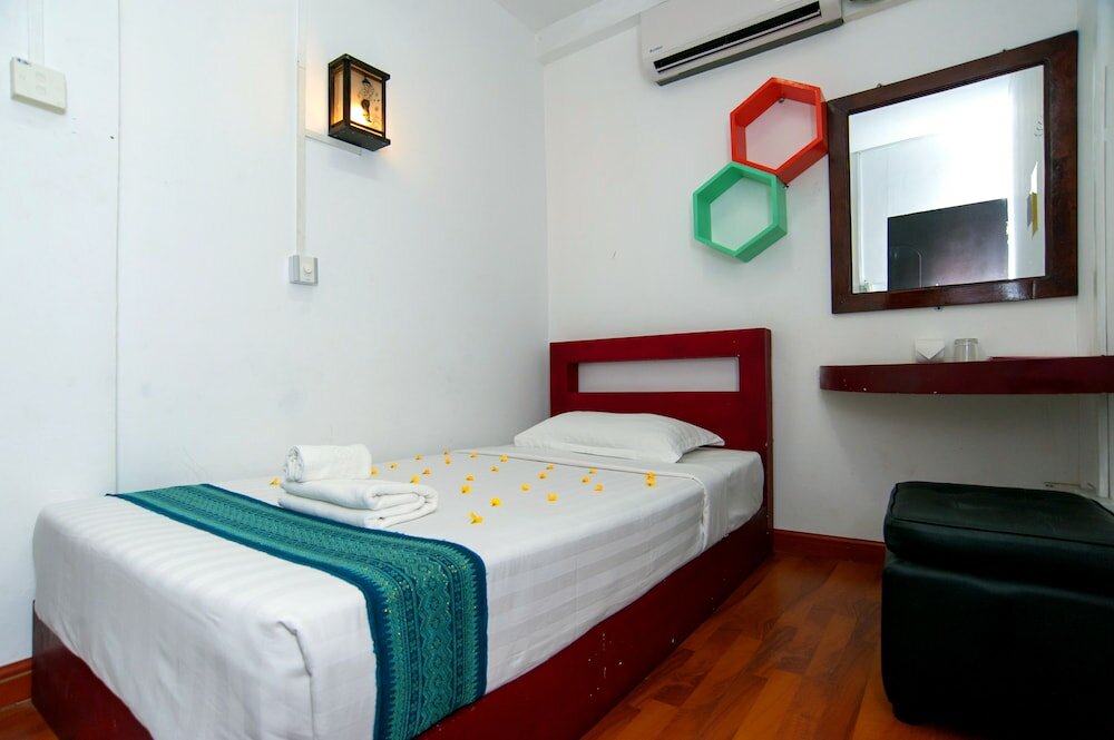 Фото Agga Youth Hotel