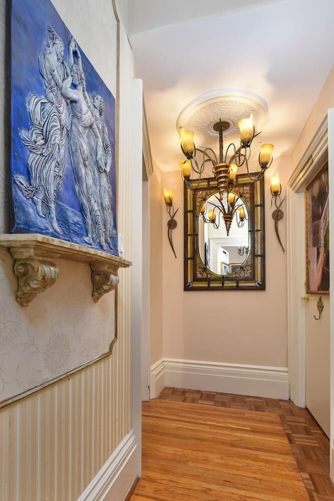 Фото The Noble Suites