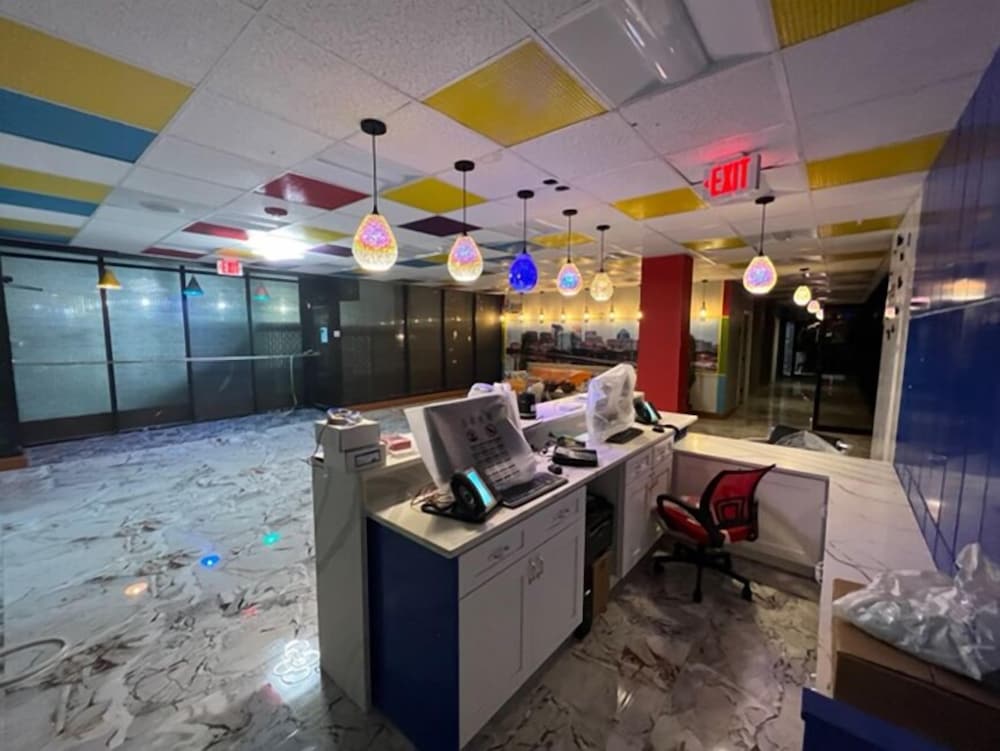 Фото Philly Inn & Suites