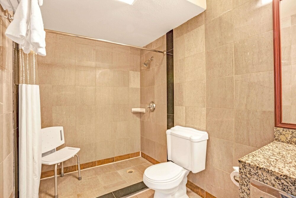 Фото Baymont by Wyndham Bremerton Wa