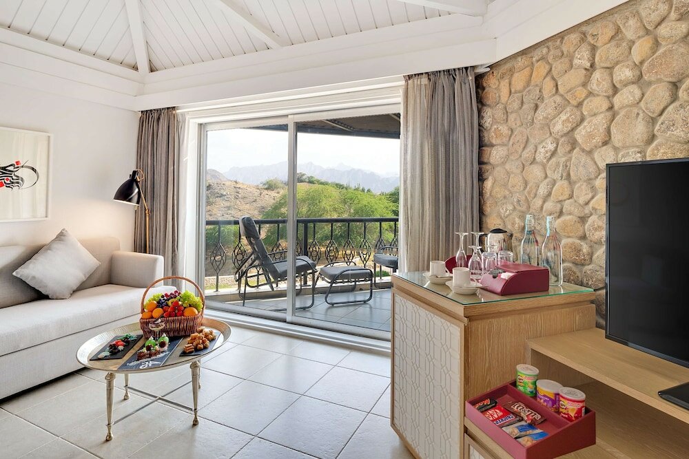 Фото Ja Hatta Fort Hotel