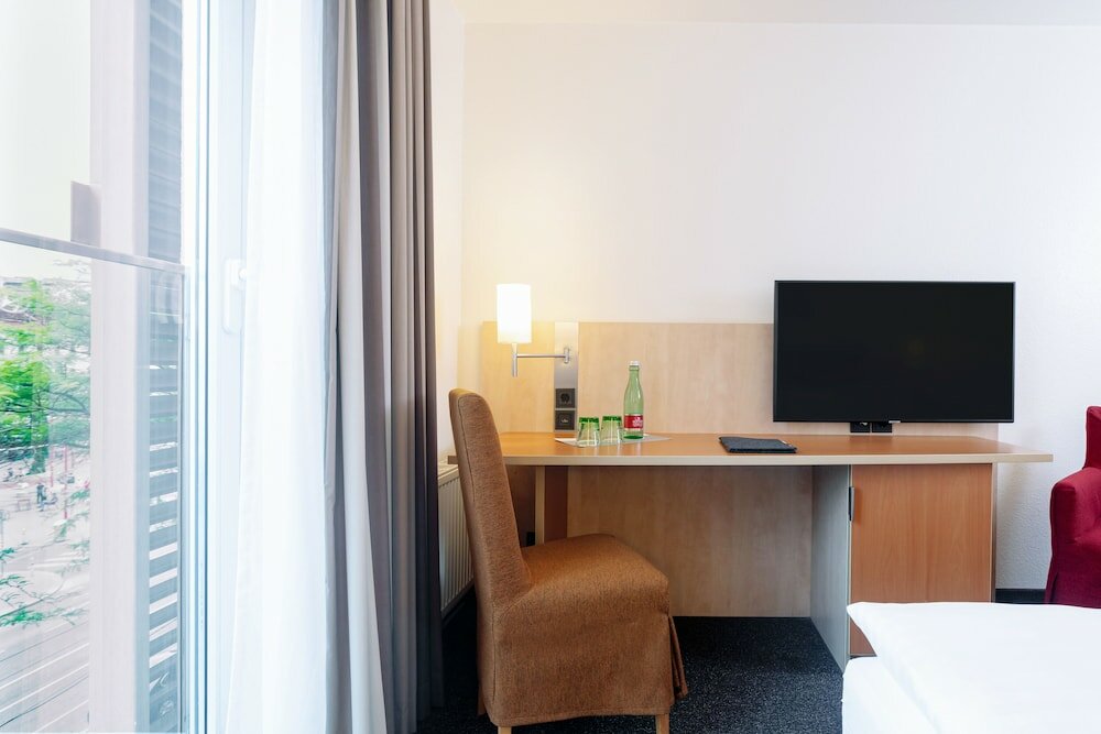Фото IntercityHotel Wien