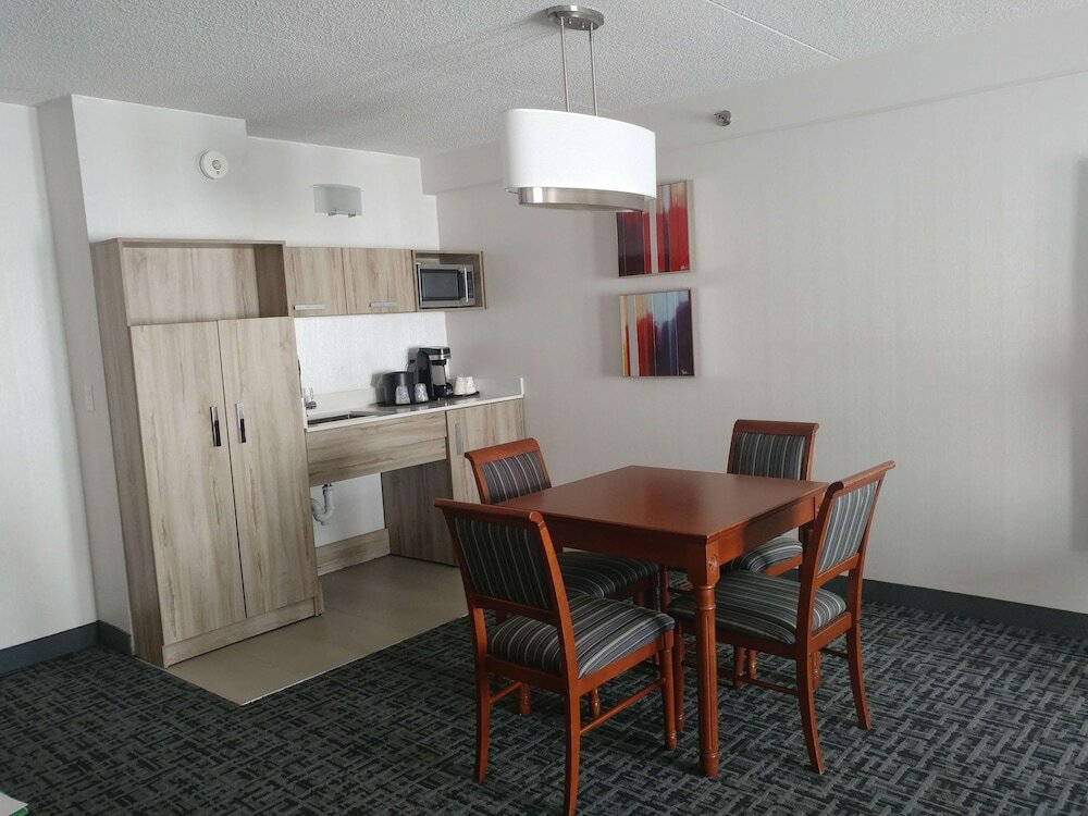 Фото Best Western Hotel Brossard