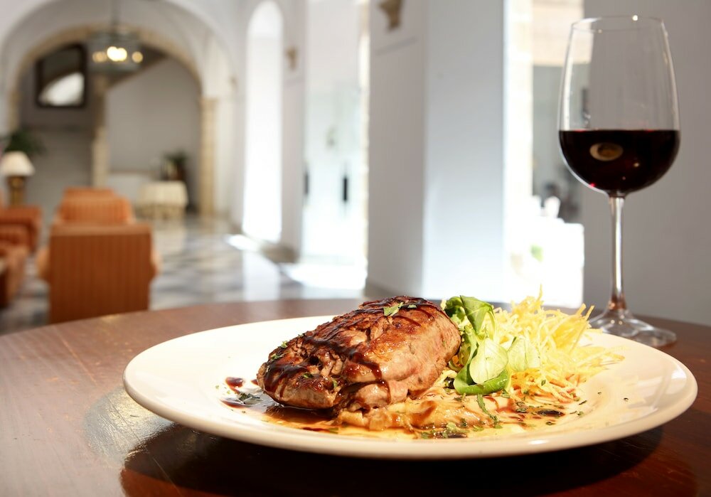 Фото Crisol Monasterio de San Miguel