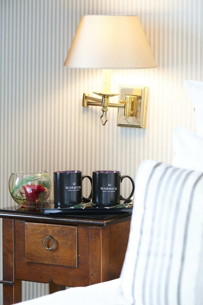 Фото Warwick Grand Place Brussels