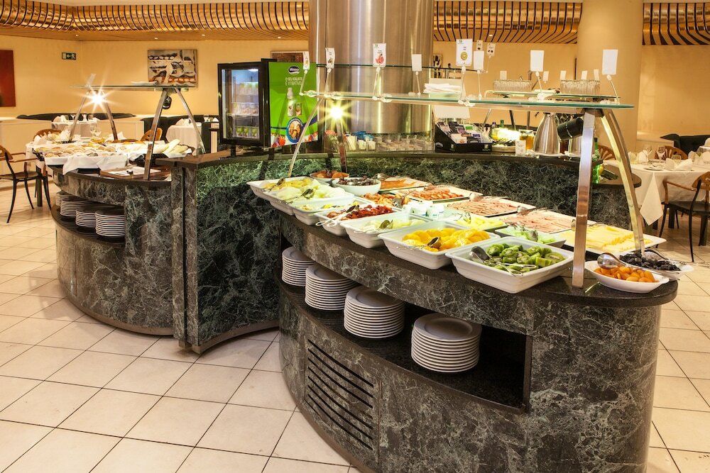 Фото Holiday Inn Lisbon - Continental