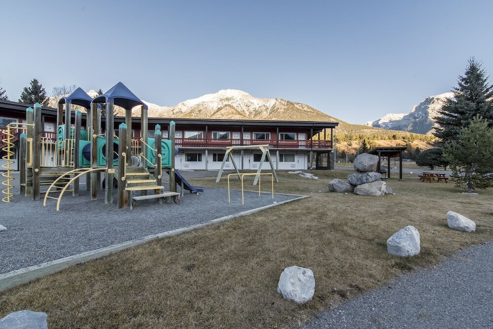 Фото Rocky Mountain Ski Lodge