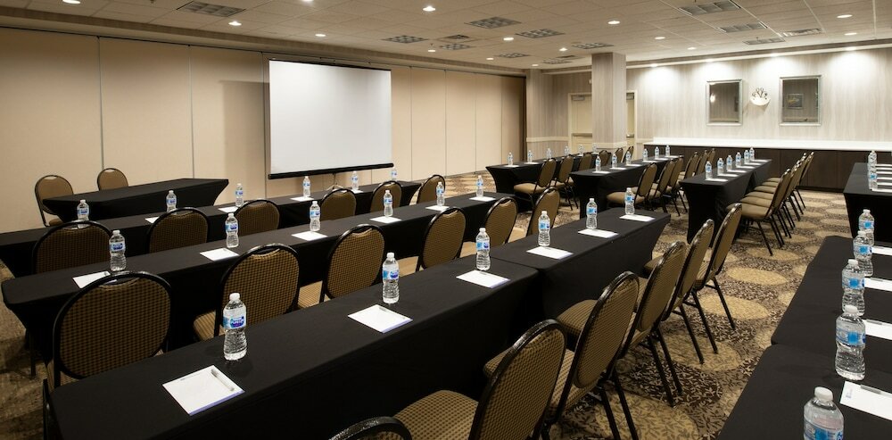 Фото Hilton Garden Inn Philadelphia/Ft. Washington