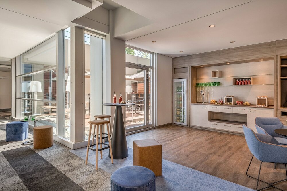 Фото Courtyard by Marriott Linz