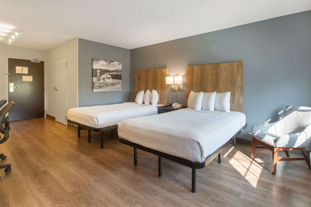 Фото Extended Stay America Premier Suites - Union City - Dyer St