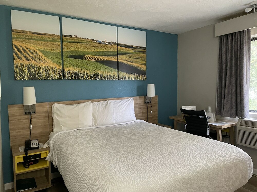 Фото Days Inn by Wyndham Warrensburg