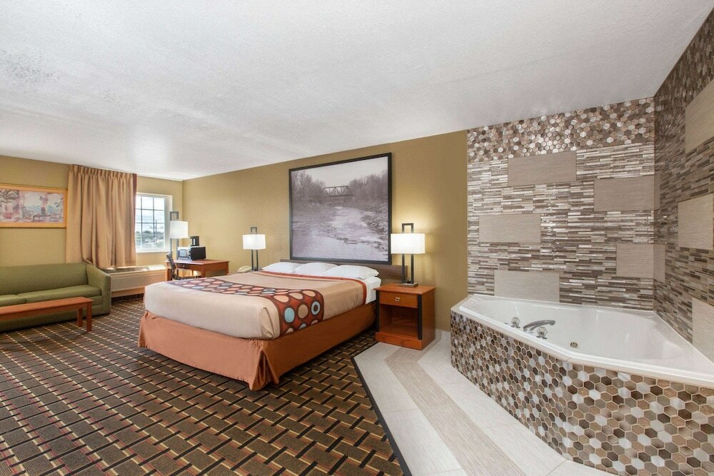 Фото Super 8 by Wyndham Ottawa