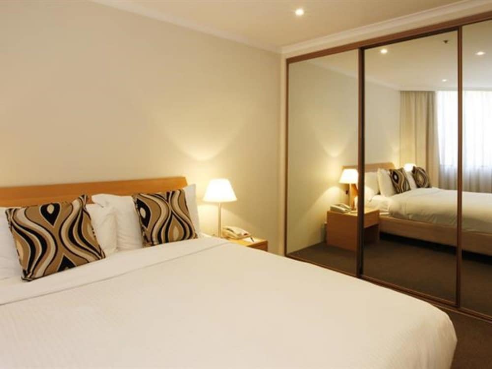 Фото The York by Swiss-Belhotel International