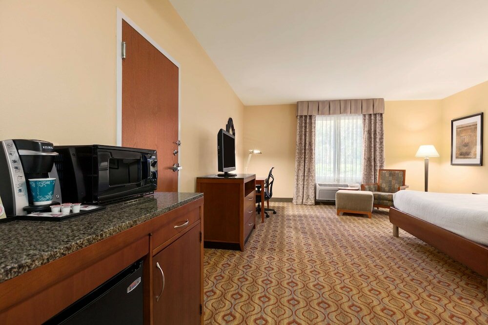 Фото Hilton Garden Inn Solomons