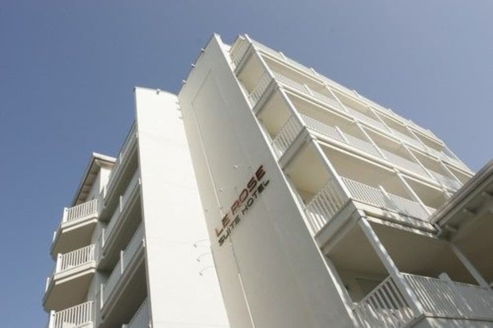 Фото Le Rose Suite Hotel