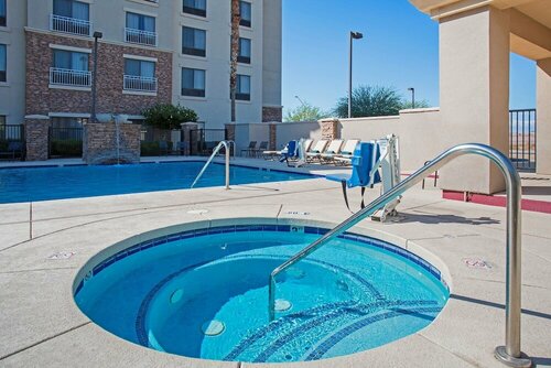 Гостиница Hilton Garden Inn Phoenix/Avondale