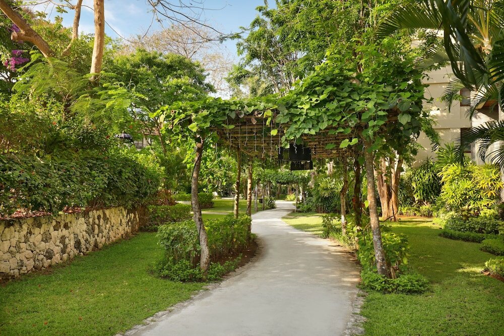 Фото Novotel Bali Nusa Dua - Hotel & Residences