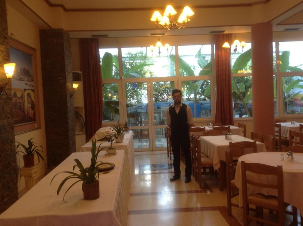 Фото Famissi Hotel