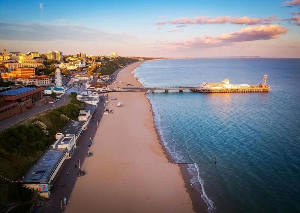 Фото Holiday Inn Bournemouth, an Ihg Hotel