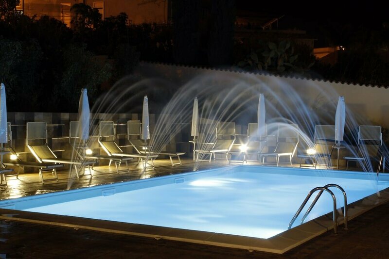 Гостиница Hotel Costazzurra Museum & SPA
