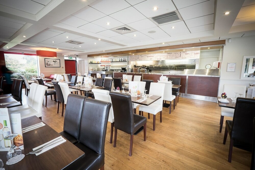 Фото Travelodge Dublin Phoenix Park Hotel